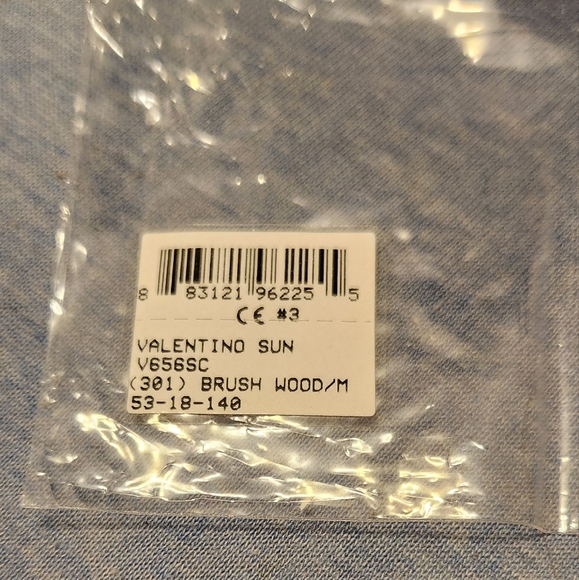 Valentino resin camo wayfarer silver mirrored sunglasses 👓 - Picture 4 of 14